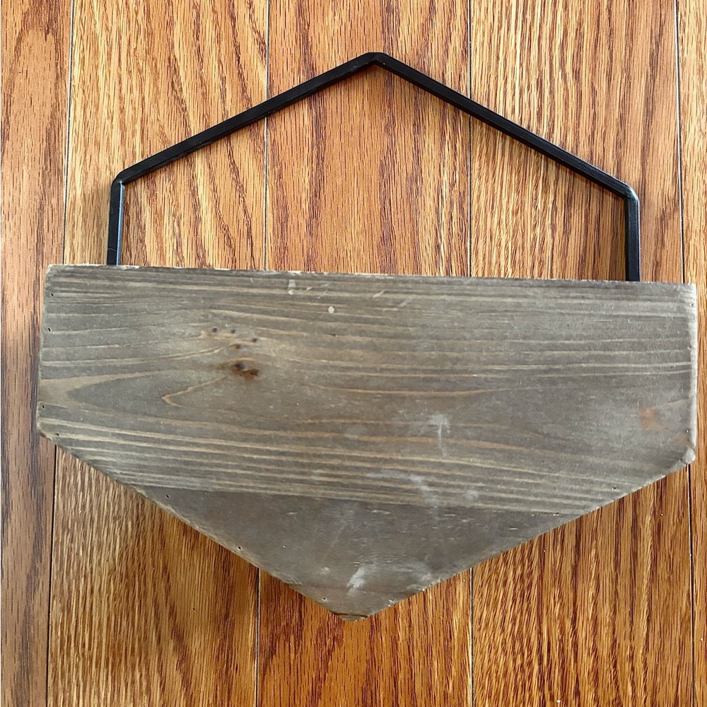 RUSTIC * BROWN WOOD WITH BLACK METAL FRAME * HANGING BASKET *